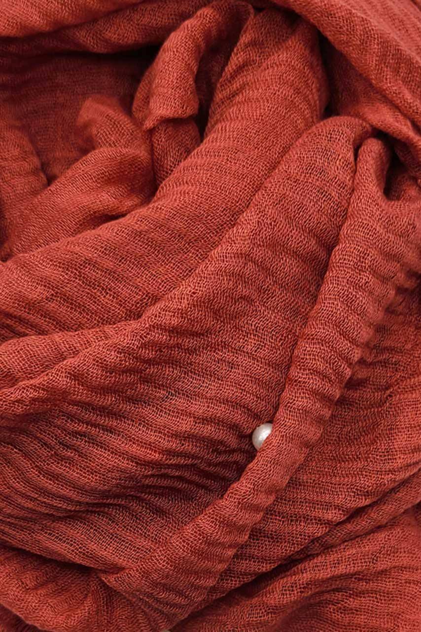 Pearl Cotton Crinkle Hijab - Rust - orange color - fabric closeup